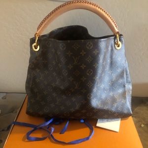 Louis Vuitton Artsy MM